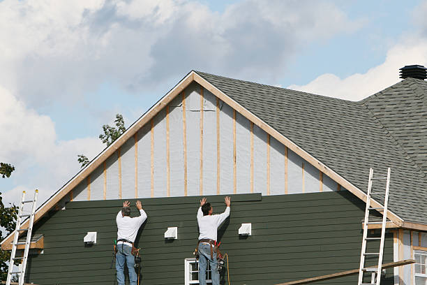 Professional Siding Repair technician working in Russia, OH